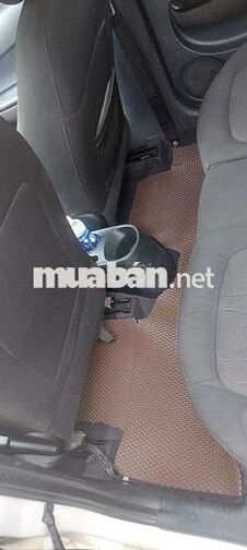 211 2011 1.4 AT - 148888 km