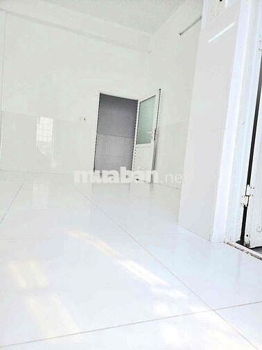 Phòng trọ bancon 20m2 Đường 27 Chợ An Nhơn
