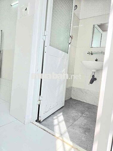 Phòng trọ bancon 20m2 Đường 27 Chợ An Nhơn