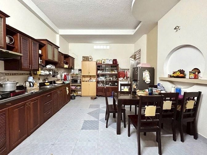 NHÀ ĐẸP TRUNG TÂM - HIẾM CÓ - GIÁ 2,84 TỶ - LÊ TẤN QUỐC - TÂN BÌNH 