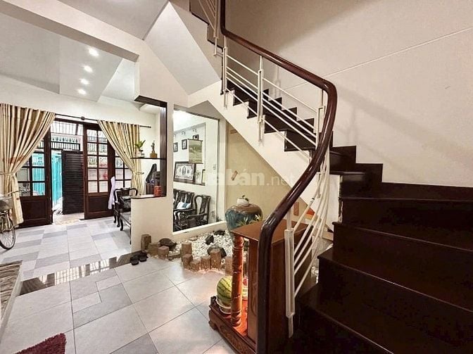 NHÀ ĐẸP TRUNG TÂM - HIẾM CÓ - GIÁ 2,84 TỶ - LÊ TẤN QUỐC - TÂN BÌNH 