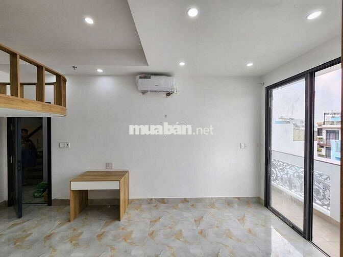 Căn hộ mới xây ngay ngã 4 Bốn Xã - Duplex bancol, full nội thất + mgr