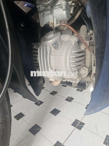 Xe moi chay it da len it do choi