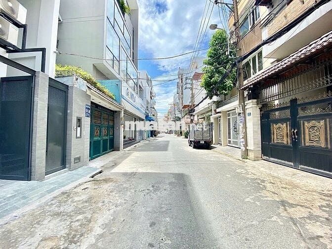 Văn phòng 150m2 Vị trí vàng gần ngay sân bay