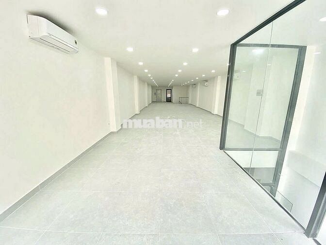 Văn phòng 150m2 Vị trí vàng gần ngay sân bay