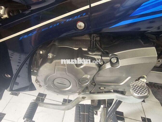 Xe moi chay it da len it do choi