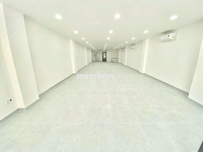Văn phòng 150m2 Vị trí vàng gần ngay sân bay