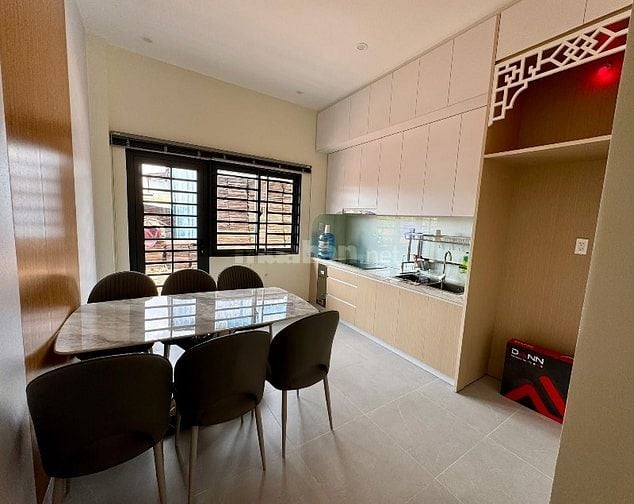 Bán nhà nhỏ xinh Lê Thị Riêng, Q1 gần công viên Tao Đàn giá 2tỷ690 