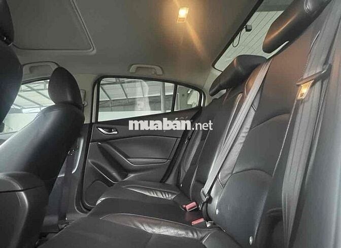 Mazda 3 2016 1.5 AT Sedan - 112000 km