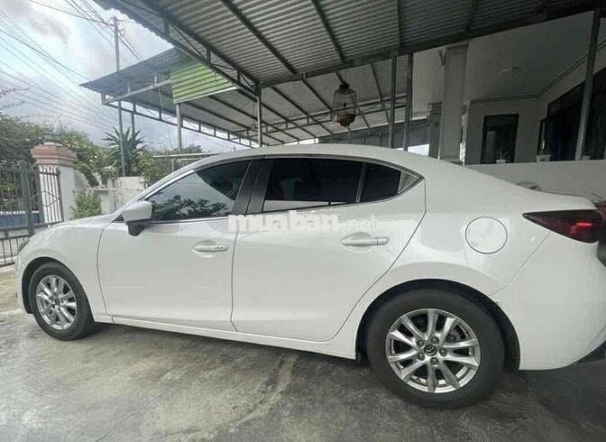 Mazda 3 2016 1.5 AT Sedan - 112000 km