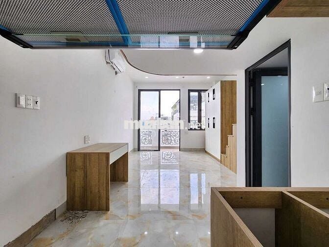 Căn hộ mới xây ngay ngã 4 Bốn Xã - Duplex bancol, full nội thất + mgr