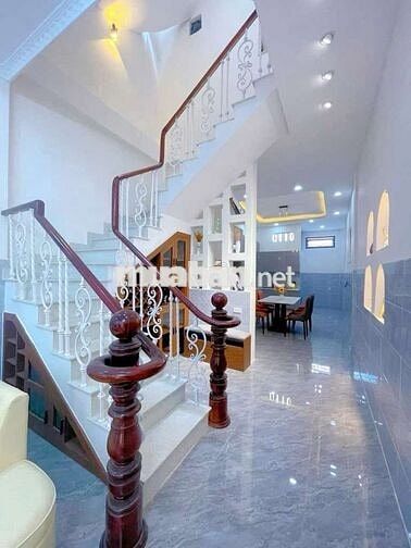 NHÀ 3 TẦNG MỚI ĐẸP, FULL NỘI THẤT, HXH. 68M2. GIÁ CHỈ 6,9 TỶ.