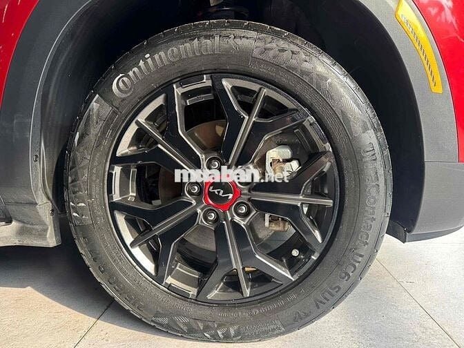 Kia Seltos 2023 Premium đi 12k lên nhiều đồ chơi