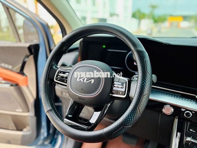 Kia Carnival Signature 2.2D 2022 - 52000 km