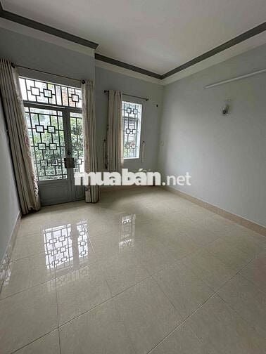 Cho thuê nhà mặt tiền đường nội bộ Khu Bình Phú Q6