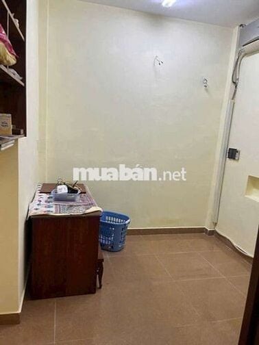 Cho thuê nhà nguyên căn.Đường Trần Hưng Đạo.P.Cầu Kho.Quận 1