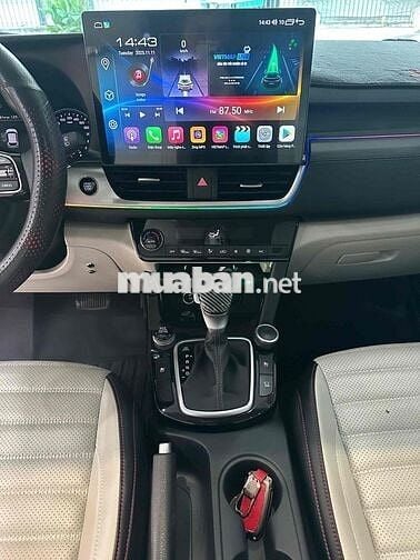 Kia Seltos 2023 Premium đi 12k lên nhiều đồ chơi