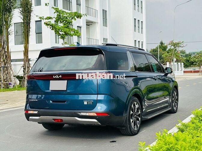 Kia Carnival Signature 2.2D 2022 - 52000 km