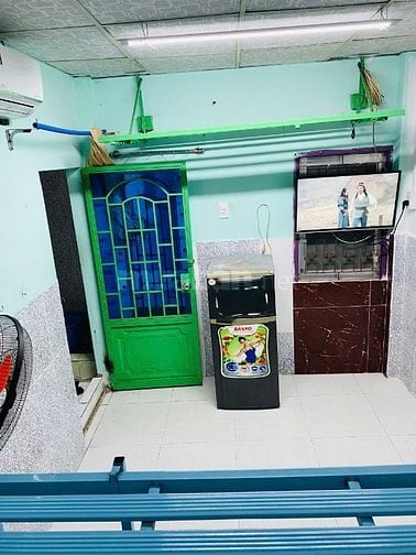 CHO THUÊ PHÒNG TRỌ 290/152A  LÝ THÁI TỔ, Q.3, CÓ MÁY LẠNH, GẦN NGÃ 7