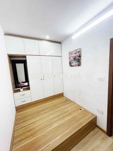 Bán CCMN Giá Rẻ Siêu Thoáng Đẹp - Tầng 3 Thang Bộ - Ko mất phó dịch vu