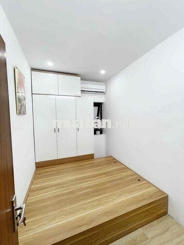 Bán CCMN Giá Rẻ Siêu Thoáng Đẹp - Tầng 3 Thang Bộ - Ko mất phó dịch vu