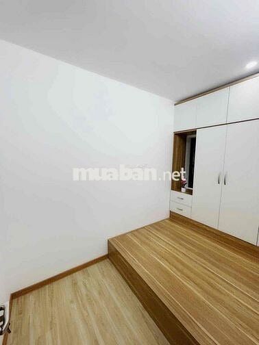 Bán CCMN Giá Rẻ Siêu Thoáng Đẹp - Tầng 3 Thang Bộ - Ko mất phó dịch vu