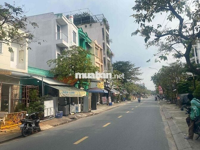 BÁN MẶT TIỀN SONG HÀNH. 72m2(4x18). 3 tầng. sát nguyễn văn quá quận 12