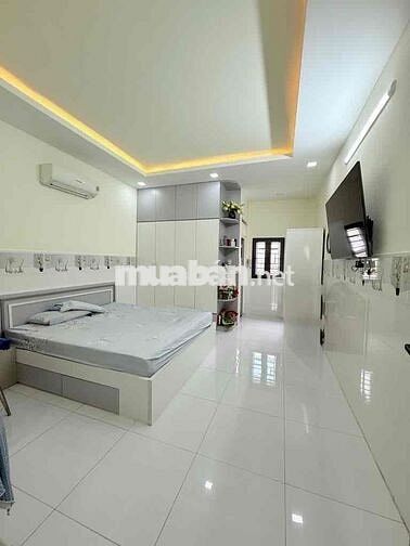 BÁN MẶT TIỀN SONG HÀNH. 72m2(4x18). 3 tầng. sát nguyễn văn quá quận 12