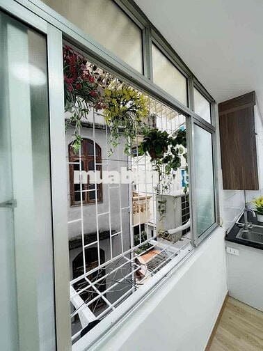 Bán CCMN Giá Rẻ Siêu Thoáng Đẹp - Tầng 3 Thang Bộ - Ko mất phó dịch vu