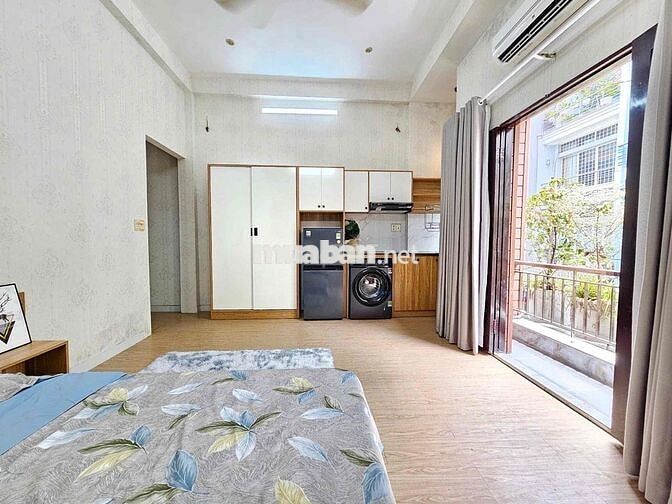 Studio 38m2 ban công , đầy đủ tiện nghi , bảo vệ an ninh