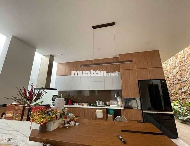 Gấp! chủ ngộp muốn bán nhanh nhà mặt tiền đường Gò Dưa, 230m²(8*29).