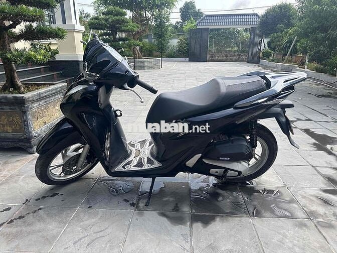 SH 125CBS sx cuối 2021 chính chủ từ đầu
