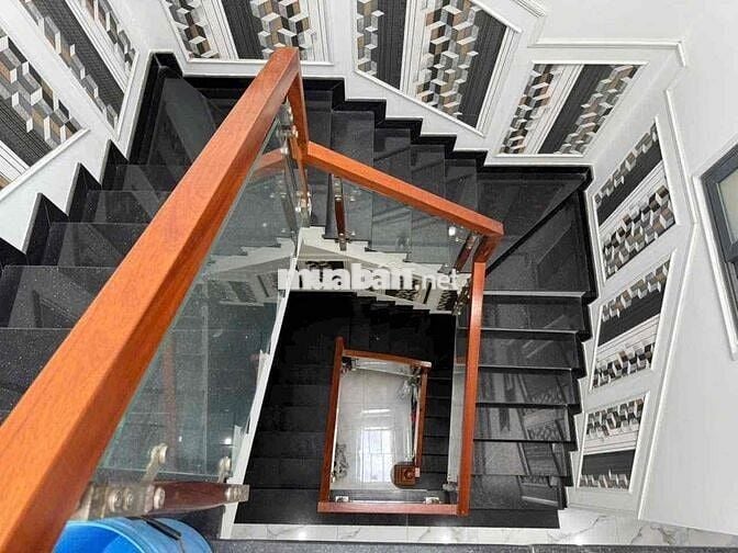 Bán mặt tiền kinh doanh buôn bán vip tại thủ đức tp hcm