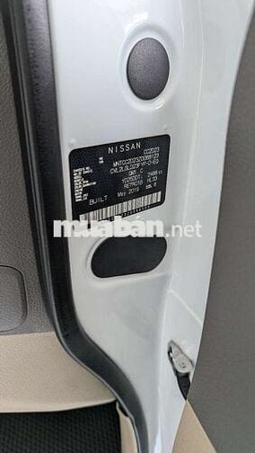 Navara EL 2019 đẹp xuất sắc, form 2020