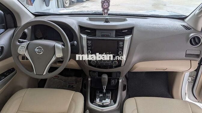 Navara EL 2019 đẹp xuất sắc, form 2020