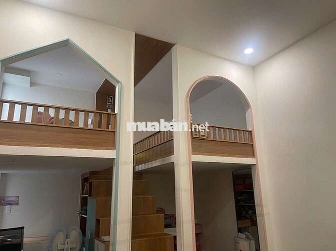 Gấp! chủ ngộp muốn bán nhanh nhà mặt tiền đường Gò Dưa, 230m²(8*29).