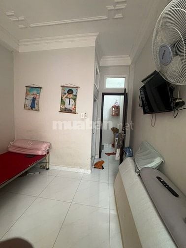 Bán nhà Phan Đăng Lưu, P.3, Phú Nhuận: 3,35 x 6,15m, giá 4,4 tỷ.