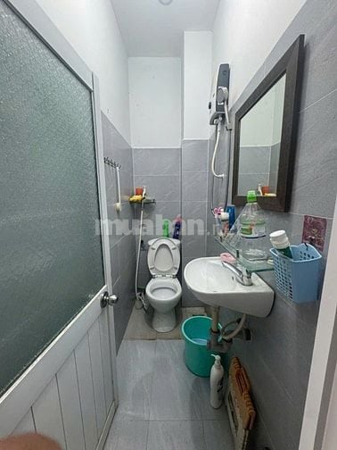 Bán nhà Phan Đăng Lưu, P.3, Phú Nhuận: 3,35 x 6,15m, giá 4,4 tỷ.