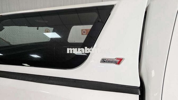 Navara EL 2019 đẹp xuất sắc, form 2020