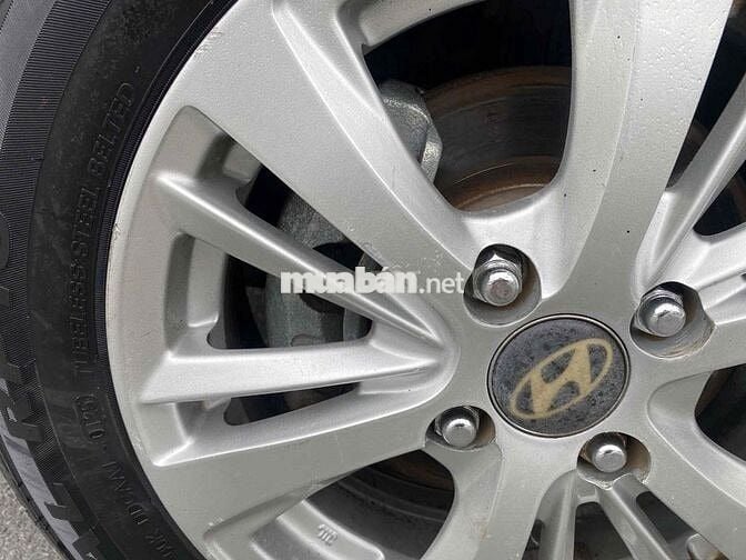 Hyundai Grand i10 2021 1.2 Base - 82000 km