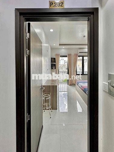 • Đối Tác CĂN HỘ BAN CÔNG FULL NỘI THẤT DIỆN TÍCH RỘNG NẰM GẦN DH VH