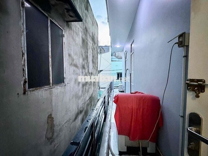 STUDIO BAN CÔNG MÁY GIẶT RIÊNG FULL NỘI THẤT Y HÌNH_Dương Quảng Hàm GV