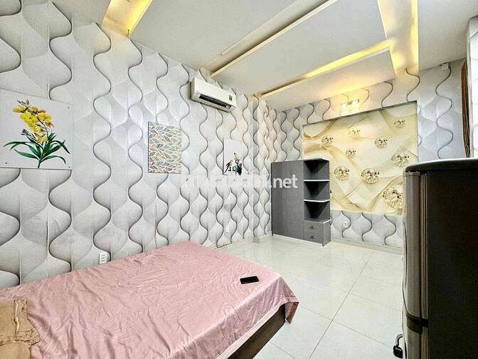 STUDIO BAN CÔNG MÁY GIẶT RIÊNG FULL NỘI THẤT Y HÌNH_Dương Quảng Hàm GV