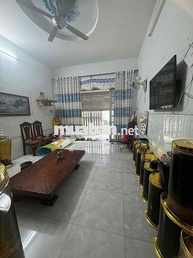 Trệt lầu 4*18; 2pn đg xe tải 8m đi gò vấp gần