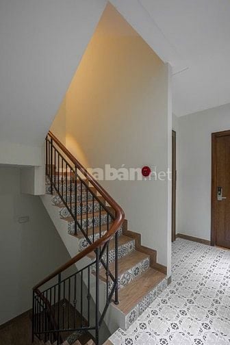 Cho Thuê CHDV Đẹp Mới Sạch sẽ, Lý Tự Trọng Q1. Ngay Trung tâm giá 12tr