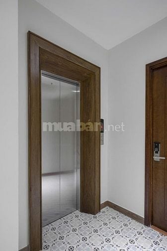 Cho Thuê CHDV Đẹp Mới Sạch sẽ, Lý Tự Trọng Q1. Ngay Trung tâm giá 12tr