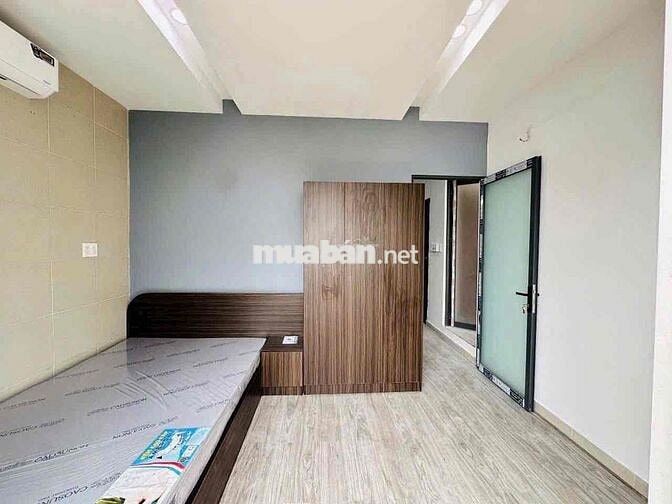 CHDV full nội thất 2pn ban công, cửa sổ ngay Etown Cộng Hoà