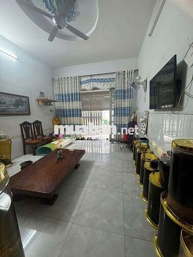 Nhà trệt lầu 2pn 2vs hẻm xe tải 5m