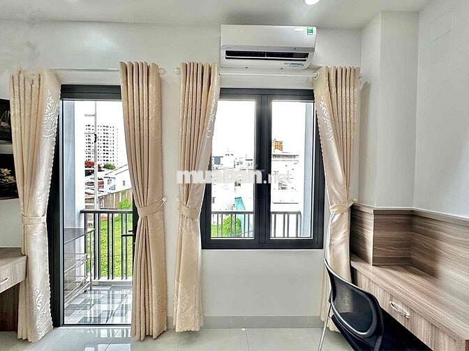 • Đối Tác CĂN HỘ BAN CÔNG FULL NỘI THẤT DIỆN TÍCH RỘNG NẰM GẦN DH VH