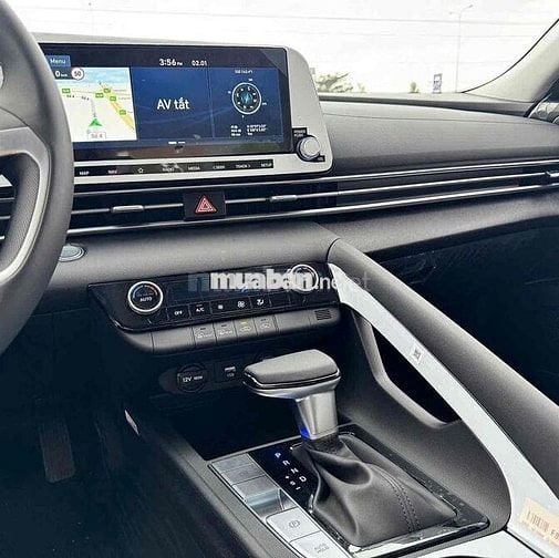 Hyundai Elantra 2025 1.6 AT Đặc biệt - 900 km